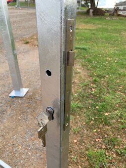 Zámek do branky - úzký, branka - 3