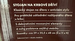 ozdobný stojan na krbové dříví - 3