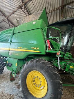Kombajn sklízecí mlátička John Deere T 560 - 3