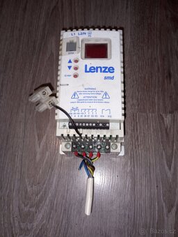 Frekvenční měnič LENZE ESMS751X2SFA - 3