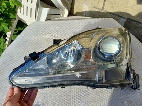 Lexus IS 220d / 250 světlomet halogen - 3