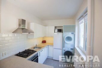 Prodej bytu 2+kk 42 m², Ruská Praha - 3
