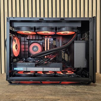133) Herní PC - R7 9800X3D / 48GB RAM / RTX 5080 / 2TB SSD - 3
