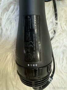 Kulmofén REVLON - 3