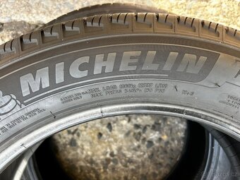 255/55/20 letní , Michelin - 3