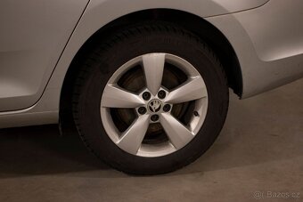 Škoda Rapid 63kw na opravu - 3