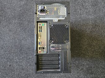 Kancelářský počítač na internet a videa SSD - 3