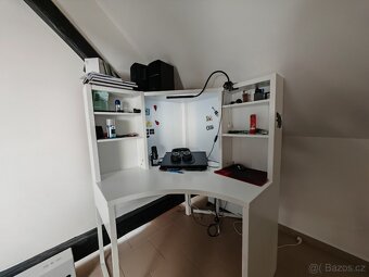 Prodám rohový psací stůl IKEA MICKE – bílý - 3