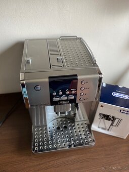 Automatický kávovar Delonghi - 3