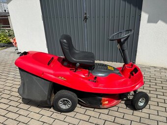 Sekací traktůrek Rider XE70 – Malý obr na velkou zahradu - 3