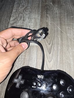 Oficiální ovladač Nintendo Wii Pro klasický černý RVL-005 OE - 3