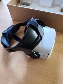 Meta Quest 2 - brýle pro virtuální realitu - 3