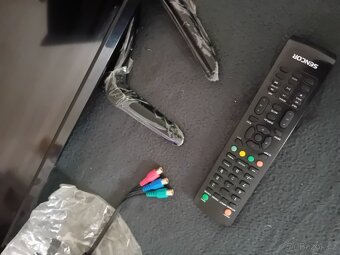 Televize Sencor 100cm (40"),včetně držáku - 3