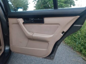 Interiér BMW E34 - 3