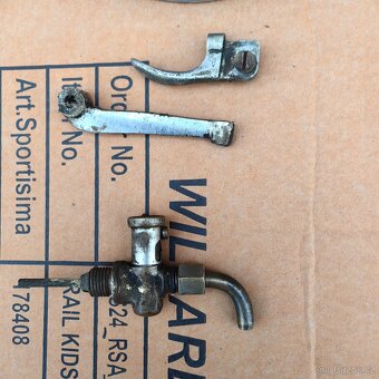 Jawa robot díly - 3