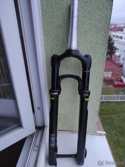 Vzduchové vidlice pevná osa 15 x100-110  27.5-29" - 3
