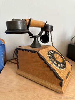 Starý dřevěný telefon Tesla - 3
