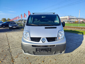 Renault Trafic Minibus - 3