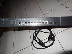 8 RJ-45 1GBit SFP opticky RACKOVY SWITCH Management TP-Link - 3