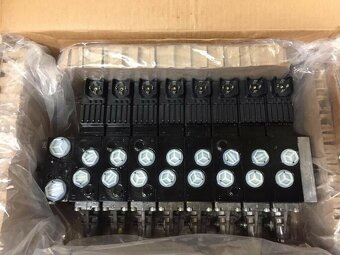 Hydraulický ovládací blok Pvg32 Sauer Danfoss joystick jeřáb - 3