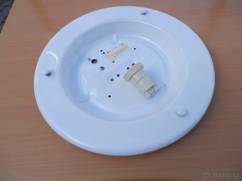 Světlo na stěnu či strop, tzv. UFO. - 3