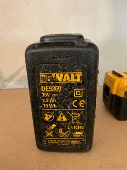 2 baterie Dewalt 36voltu - 3