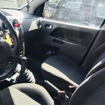 prodám Ford Fusion 1,4benzin 2003,140tis.najeto, STK 05/26 - 3