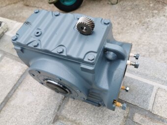 SEW Eurodrive Úhlová převodovka - 3