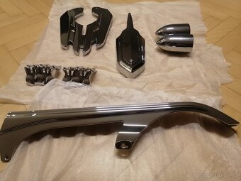 Prodám doplňky na Yamaha Raider XV 1900 - 3