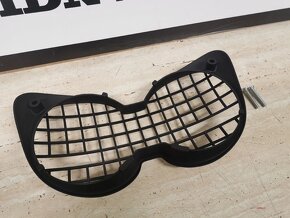 Honda XRV 750 RD07 Africa Twin Mriežka Svetlometu "S Ušami" - 3