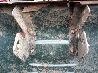 Koš na zahradní traktor MTD 150 - 3