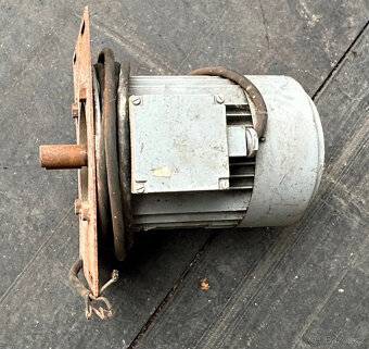 ELEKTROMOTOR MEZ Mohelnice 1,5 kW - 3