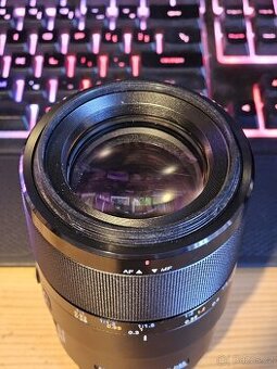 Sony 90mm 2.8 Macro - 3
