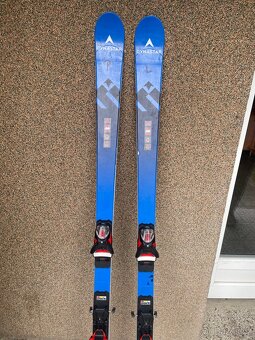 Prodám závodní lyže na obří slalom Dynastar - 3