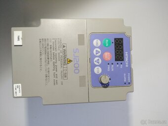 Frekvenční měniče Hitachi SJ 200 2,2kw a 0,4kw - 3