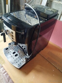 Kávovar DeLonghi - 3