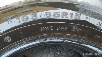 DUNLOP WINTER RESPONSE 2 -195/65R15- 6.5 mm - 3