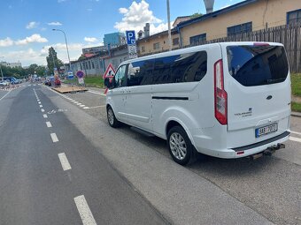 Ford Tourneo Custom 8 míst - 3