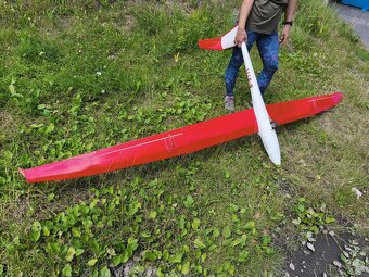 Discus – 3,4 m laminátový větroň s komponenty - 3