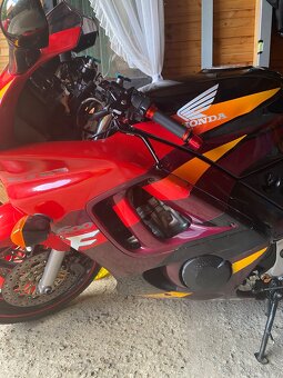 Honda CBR 600 FT - 3