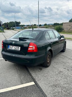 Škoda Octavia 1.6 FSI - 3