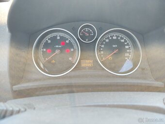 Opel zafira - 3