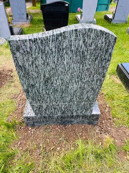 Nový hrob na Řepích - 3