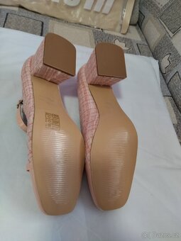 Dámské uzavřené polobotky Shein - 3