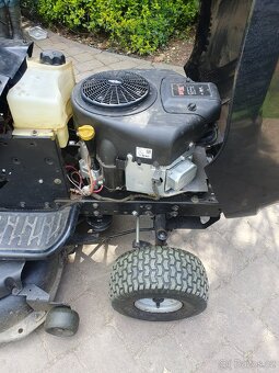 Zahradni traktor partner p200107HRB - 3