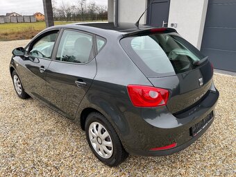 SEAT IBIZA 1,4 63KW 2010 PLNÝ SERVIS 8XPNEU - 3