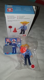 Igráček policistka - 3