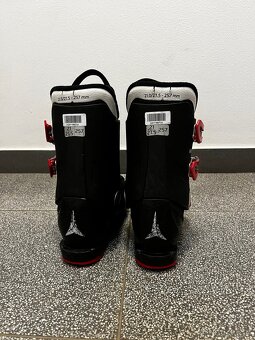 Dětské lyžáky Atomic vel. 21-21,5 - 3