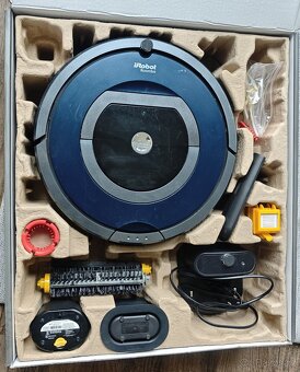 Robotický vysavač IRobot Roomba 786p + příslušenství - 3