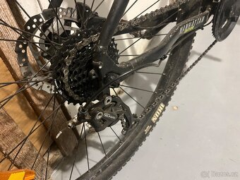 rock machine manhattan - 3